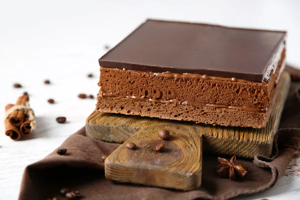 Delicioso bolo de chocolate — Fotografia de Stock