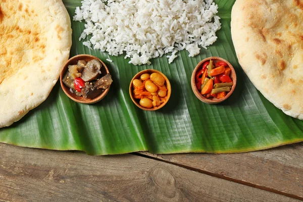 Варёный рис с овощами — стоковое фото