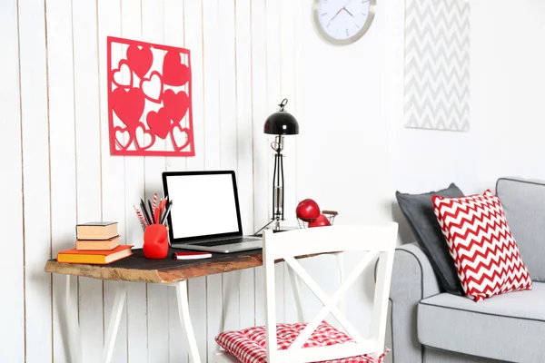 Local de trabalho elegante em casa — Fotografia de Stock