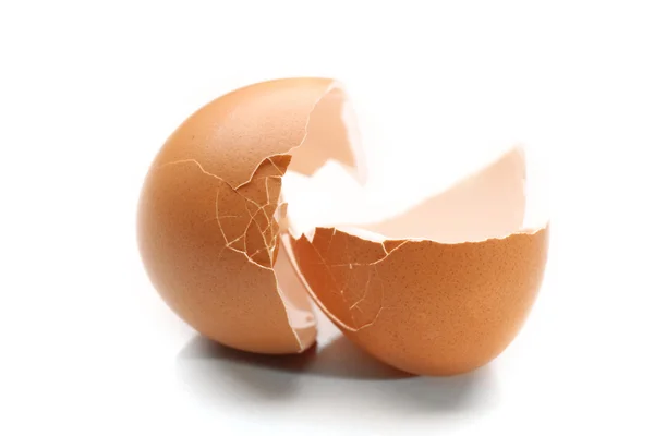 Spruckna ägg på bakgrund — Stockfoto