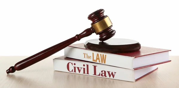 Gavel and books on  table — Stock Photo, Image