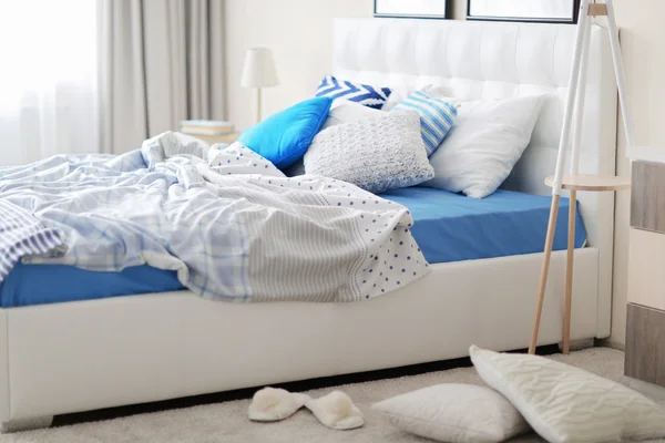 Bedroom interior in light tones — Stock Photo, Image