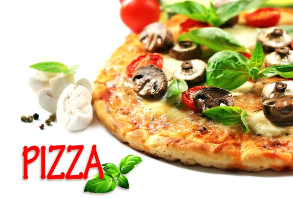 Smaczne pizze i warzywa na białym tle — Zdjęcie stockowe