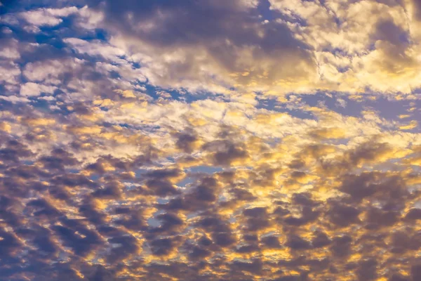 Cloudy tropical sky. — Stock Photo, Image