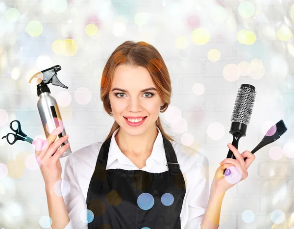 Beautiful girl hairdresser — Stock Photo, Image