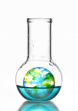 flask mavi sıvı ile 