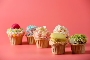 Lezzetli lezzetli kek