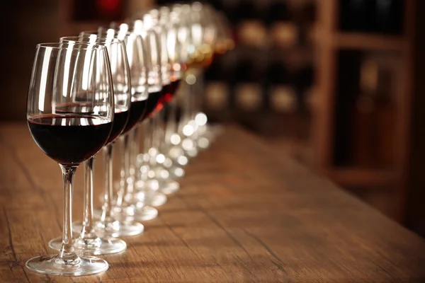 Sok pohár különböző bor — Stock Fotó