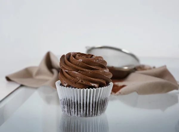 Chocolate cupcake close up — Stock Photo, Image