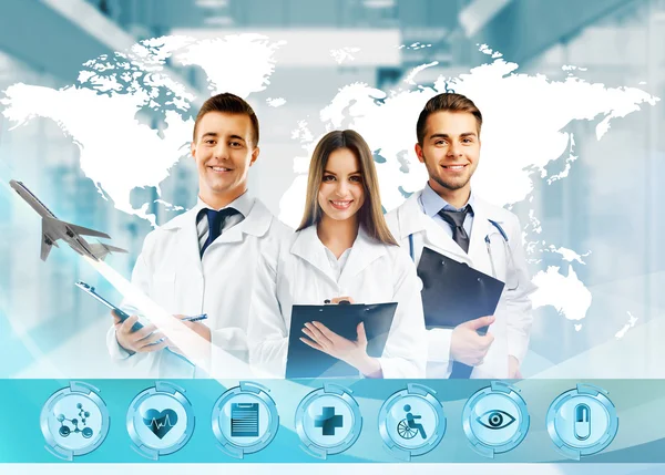 Three Doctors Virtual Screen Medical Tourism Concept — Stock Photo, Image