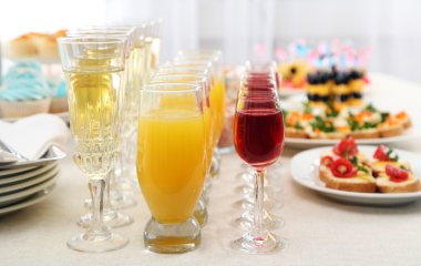 Soğuk aperatifler kümesi