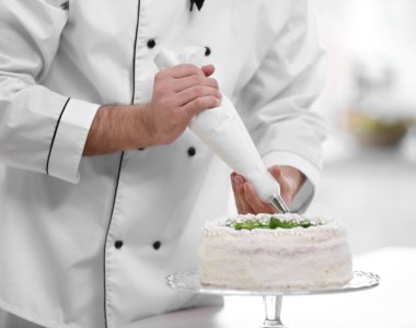 Erkek dekorasyon kek eller 