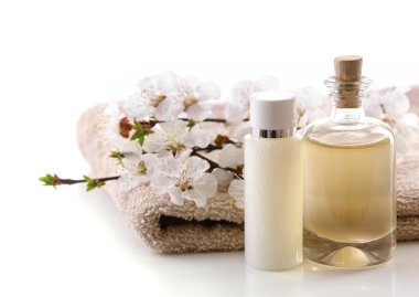 Çiçek açan dalları ile Spa kompozisyon 