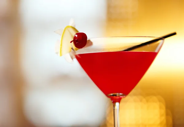 Glass of cocktail on background — Stock Photo, Image