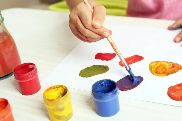 Primer plano de dibujo infantil —  Fotos de Stock