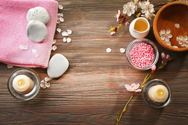 Composición del spa con ramas florecientes —  Fotos de Stock