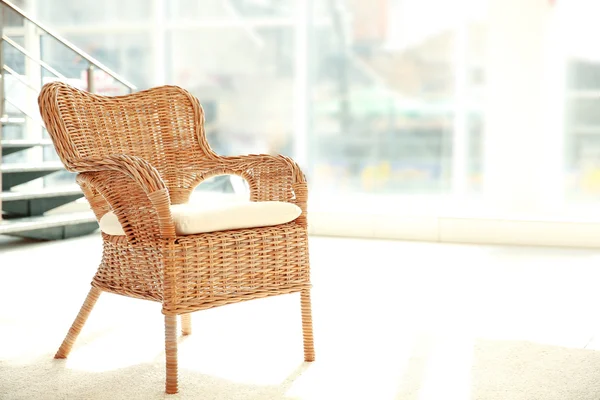 Comfortable wicker chair — Stock Photo, Image