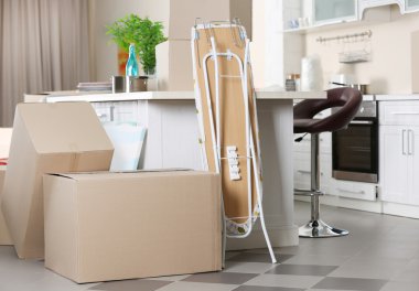 Ev eşyaları Paketli