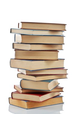 Yeni ve eski kitap yığını 