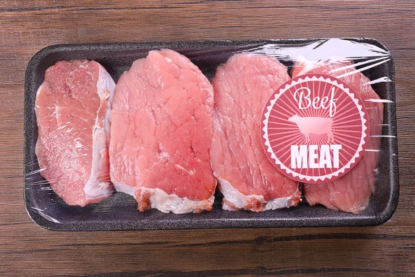 包装的件的肉 — 图库照片