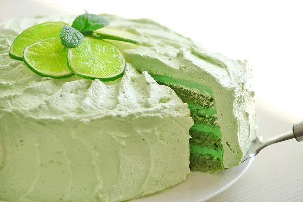 Вкусный лаймовый торт — стоковое фото