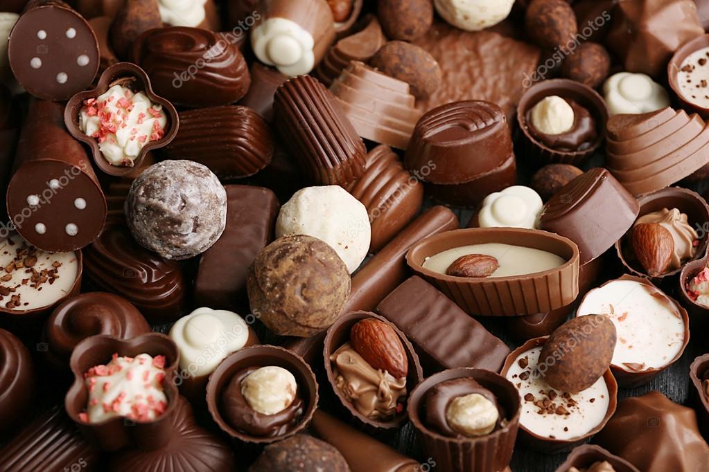 https://st2.depositphotos.com/1177973/11043/i/950/depositphotos_110432530-stock-photo-delicious-chocolate-candies-background.jpg