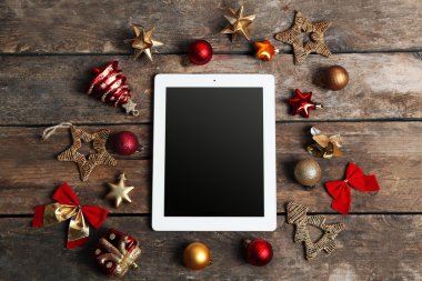 Tablet ve Noel dekor