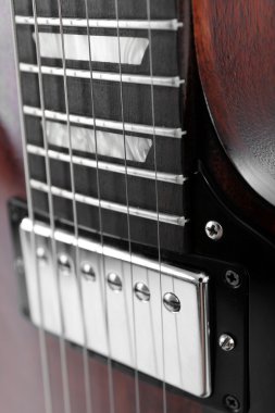 Elektrik gitar dizeleri