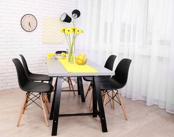 Dining table in interior — Stock Photo, Image