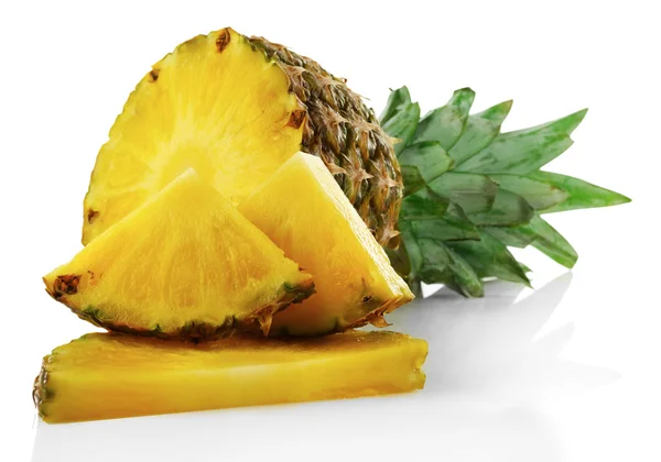 Rijp ananas segmenten — Stockfoto