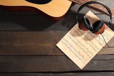 Gitar ve müzik kağıt