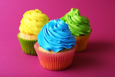 renkli doğum günü kek