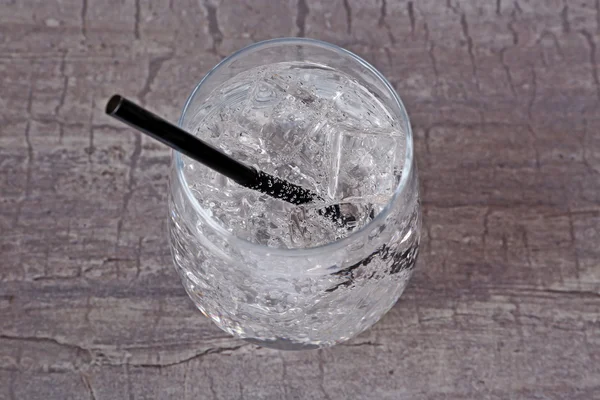 Ποτήρι σόδα νερό με πάγο — Φωτογραφία Αρχείου