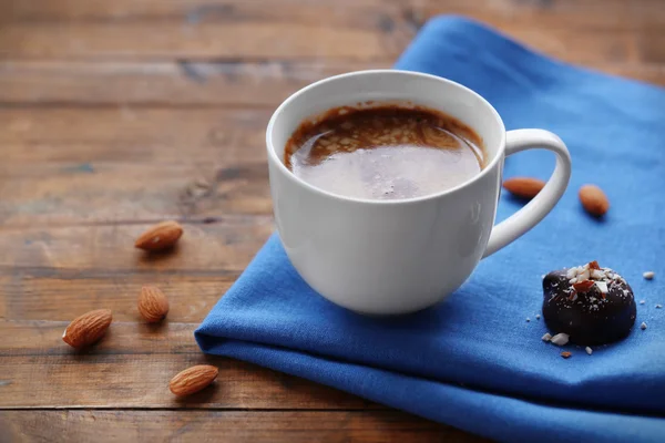 Cup of coffee with sweet — Stock Photo, Image