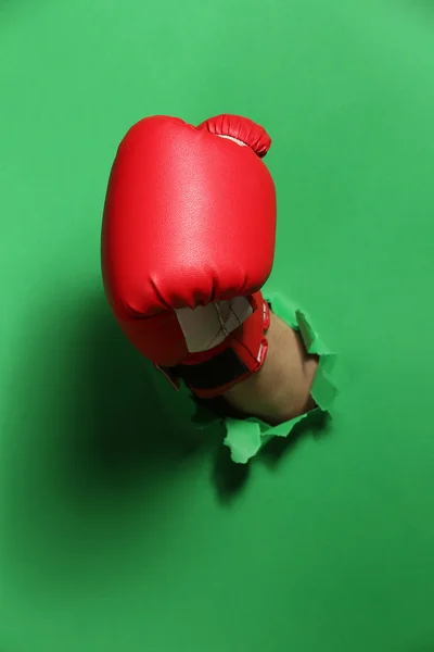 Mano masculina en guante de boxeo —  Fotos de Stock