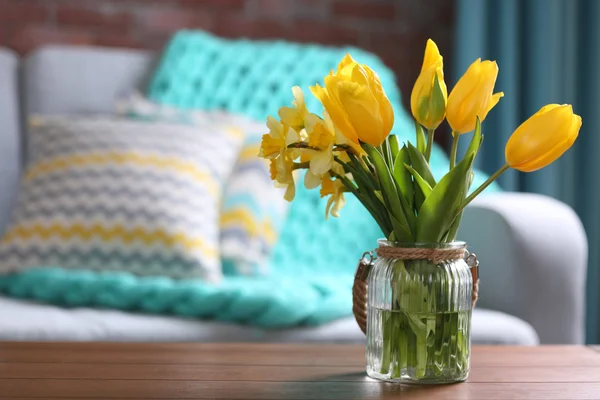 Flores amarelas da primavera — Fotografia de Stock