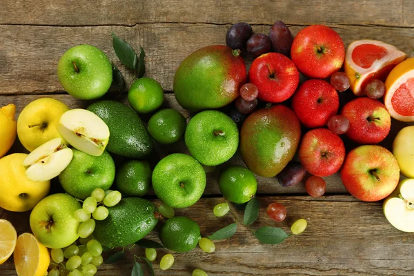 Барвисті стиглих фруктів — стокове фото