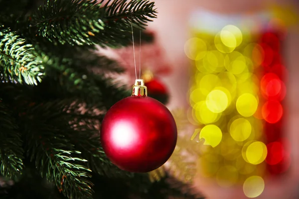 Albero di Natale con decorazione — Foto Stock
