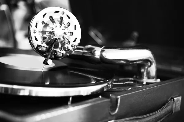 Vieux gramophone gros plan — Photo