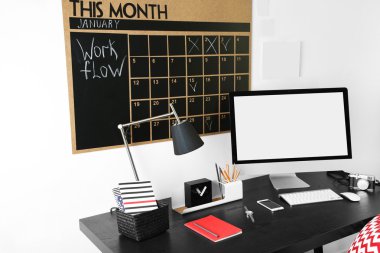 Çalışma alanı ile modern bilgisayar