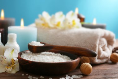 Spa uygulamaları ahşap tablo