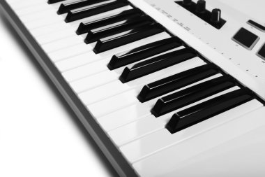Klavye, synthesizer portre