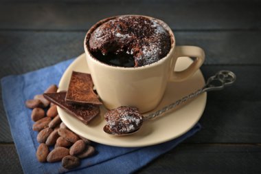 Fincan çikolatalı fondan kek 