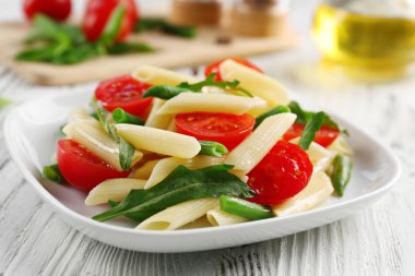 Haşlanmış penne makarna 