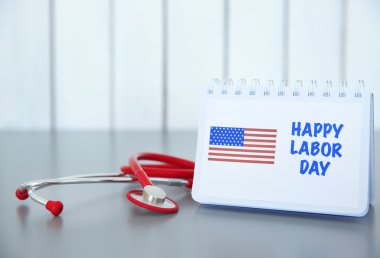 Mutlu İşçi Bayramı ve stetoskop 