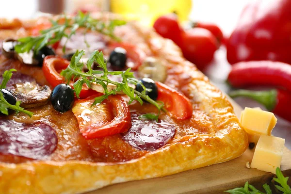 Prostokąt pyszne pizza — Zdjęcie stockowe