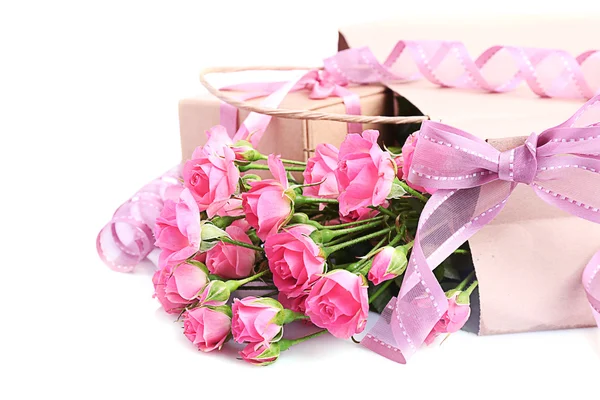 Vackra romantiska sammansättning med blommor. — Stockfoto