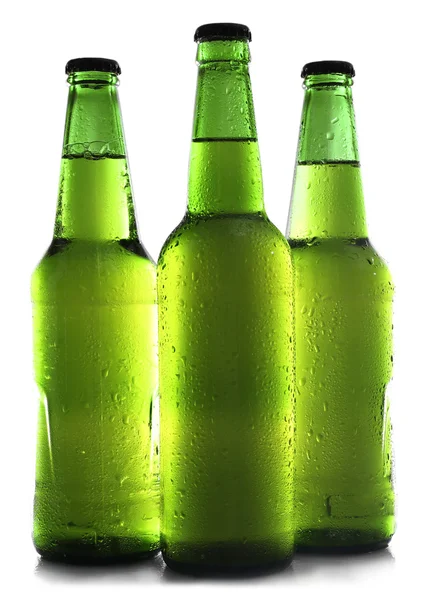 Garrafas com cerveja fresca — Fotografia de Stock