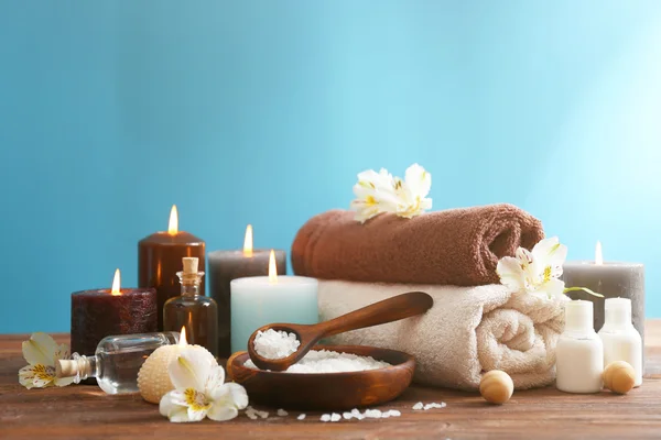 Spa treatments on wooden table — Stock Photo, Image