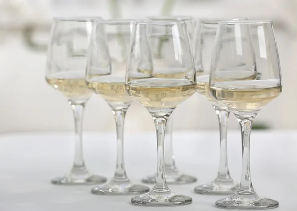 Verres de vin blanc — Photo